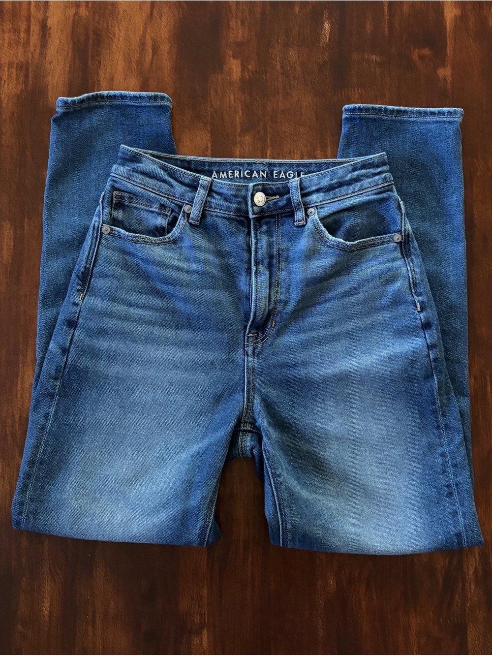 American Eagle Outfitters Highest Rise Mom Jean Women’s Size 2